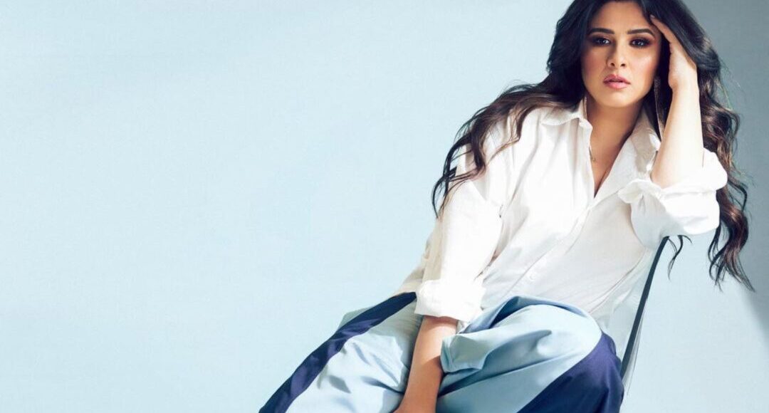 ياسمين عبد العزيز