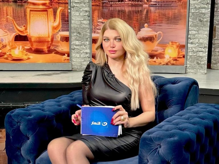ياسمين الخطيب تعلن فسخ تعاقدها