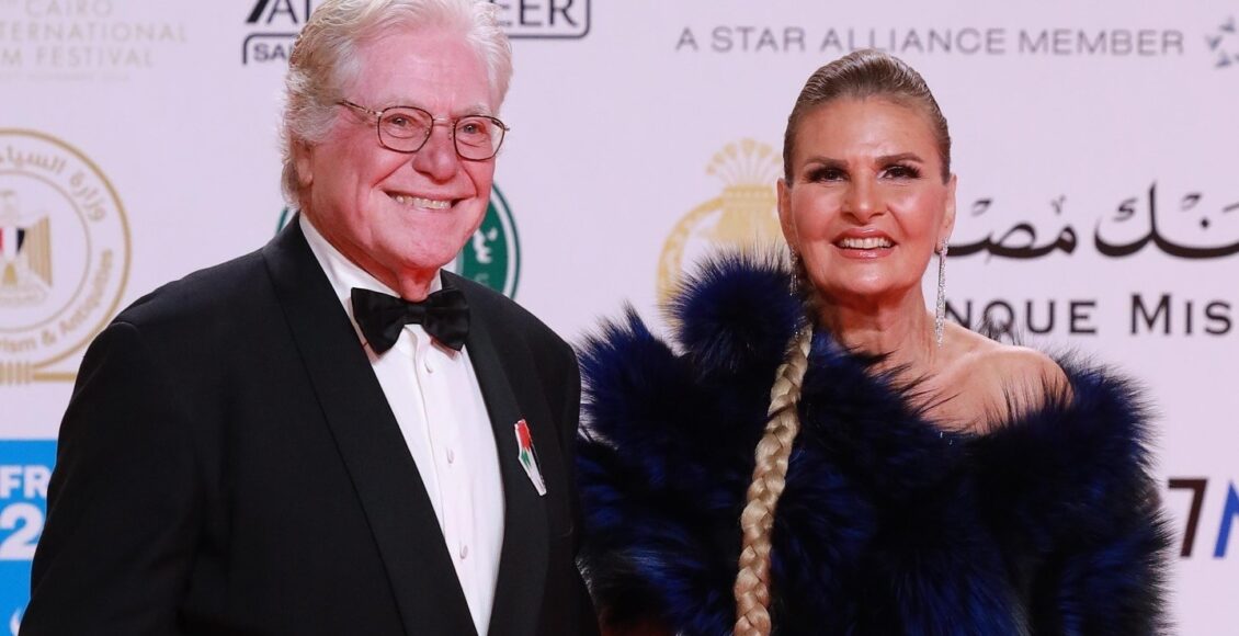 يسرا وحسين فهمي حصلا على جائزة عمر الشريف